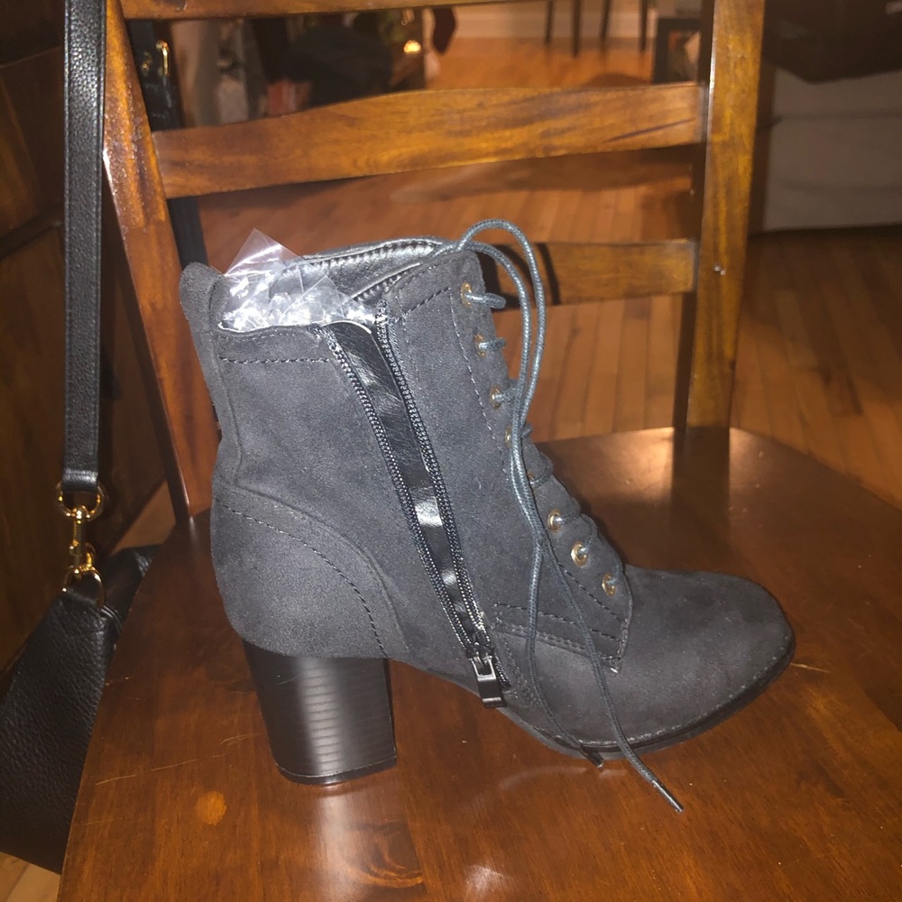 Black booties - Picture 2 of 4